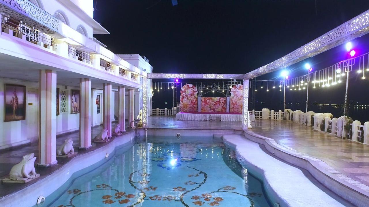 Hotel Merwara Estate- A Luxury Heritage Resort Ajmer Exteriör bild