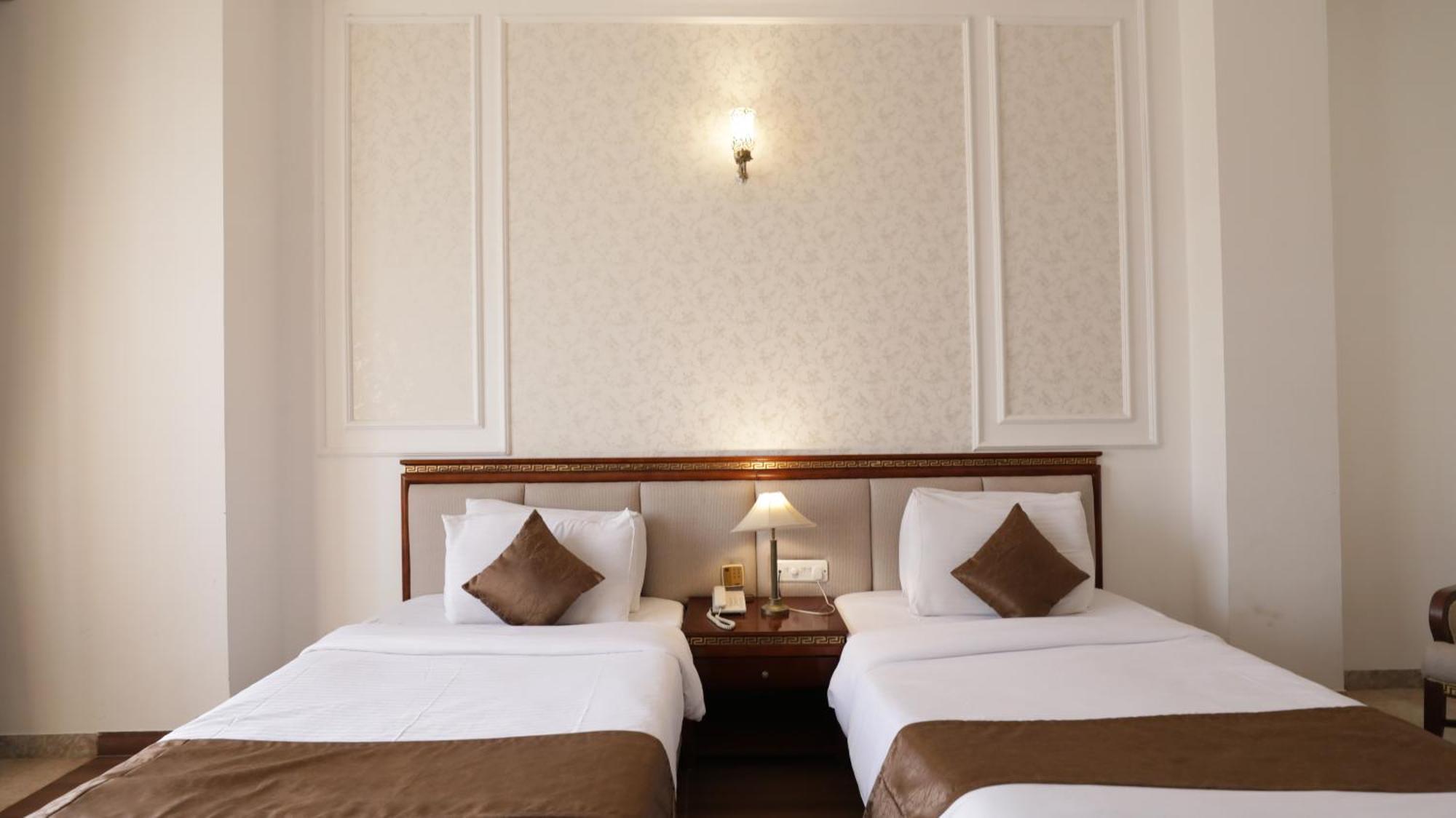 Hotel Merwara Estate- A Luxury Heritage Resort Ajmer Exteriör bild