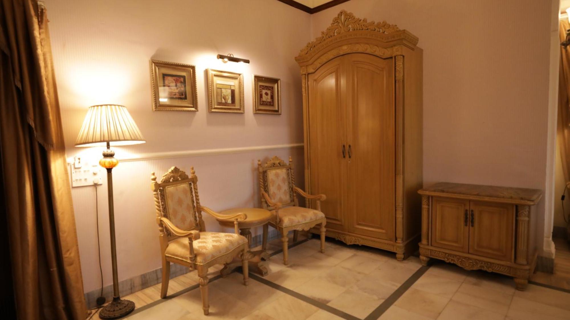 Hotel Merwara Estate- A Luxury Heritage Resort Ajmer Exteriör bild